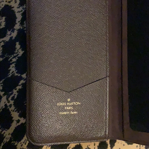 Louis Vuitton 6+ iPhone cover - Picture 4 of 4